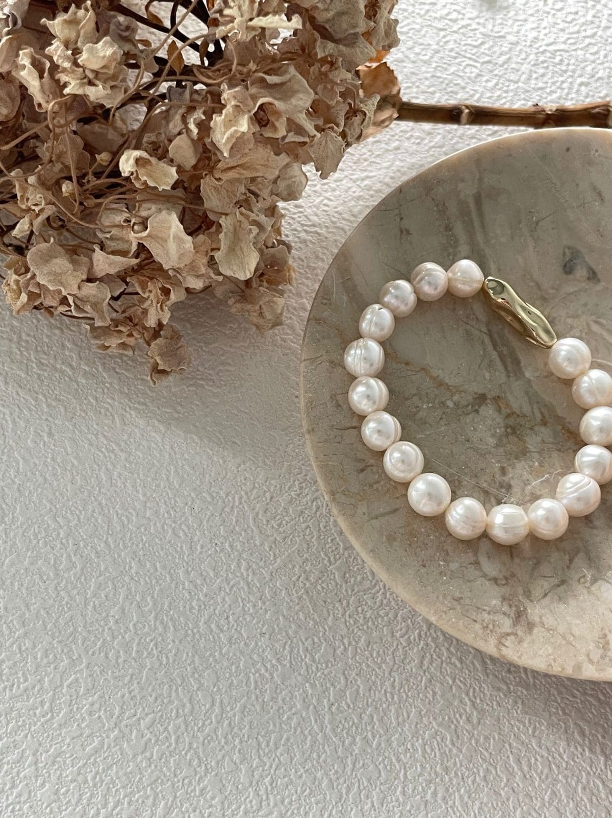 delicate freshwater pearl bracelets — 14K Gold-Filled Ribbed Pearl Bracelet | PoetPearl handcrafted jewelry