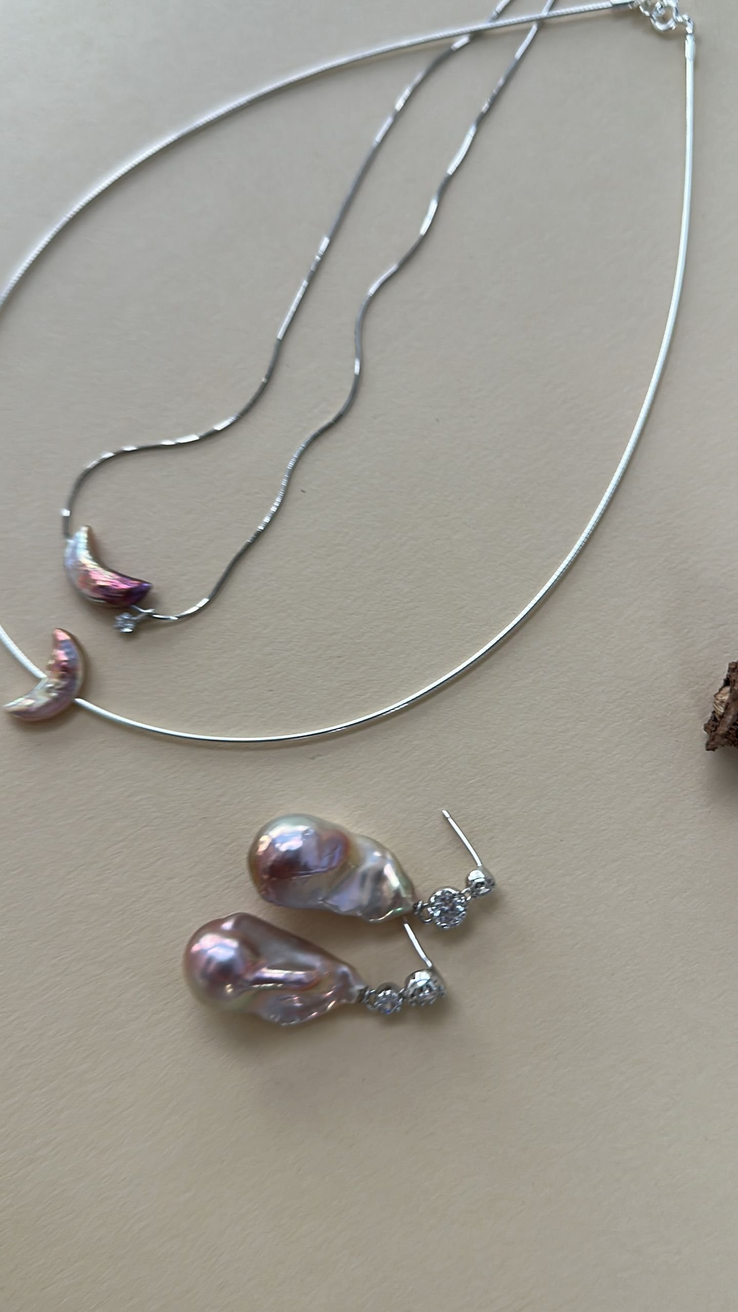 The Vibrant Chorus — Iridescent Moon Snake Chain Pearl Necklace | PoetPearl handcrafted jewelry
